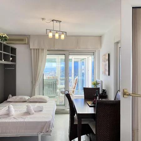 Park Seaview Casasol Apartment
